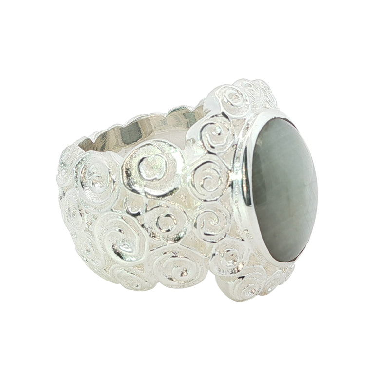 Unikatring ELARIS mit Sternsaphir