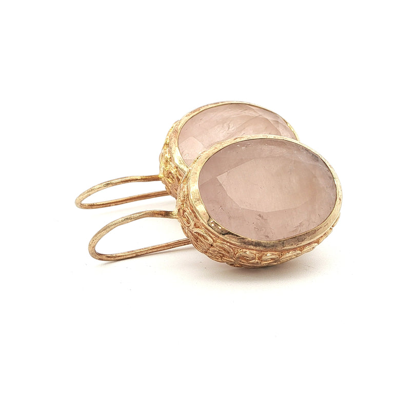 Ovale Ohrringe mit Rosenquarz