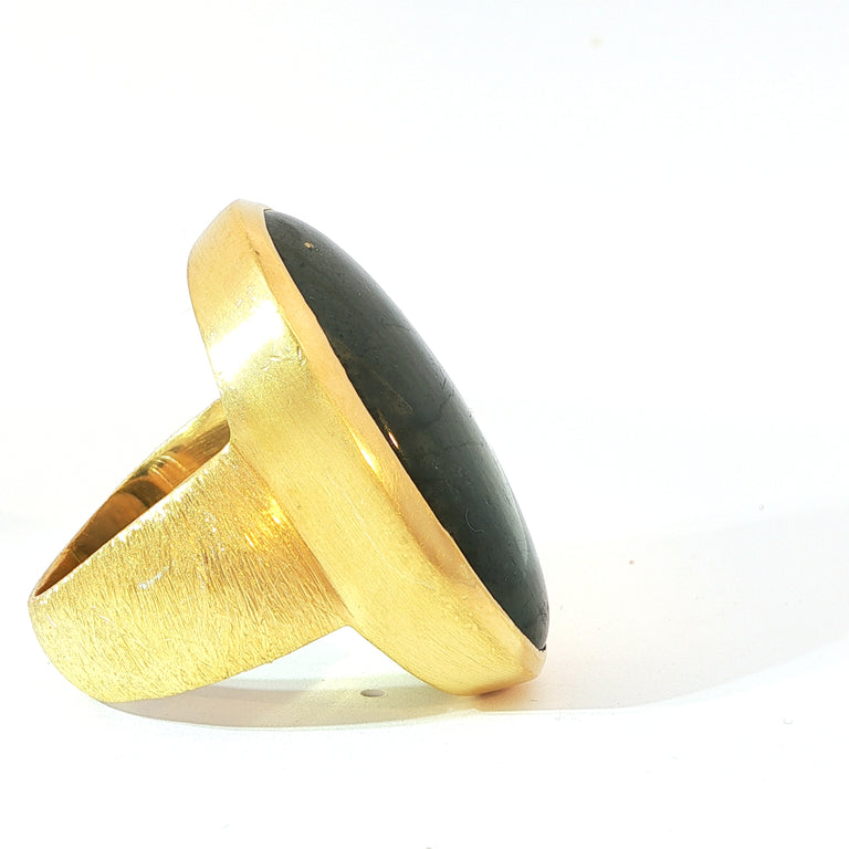 Statement Unikat-Ring mit Labradorit  – 925 Silber vergoldet