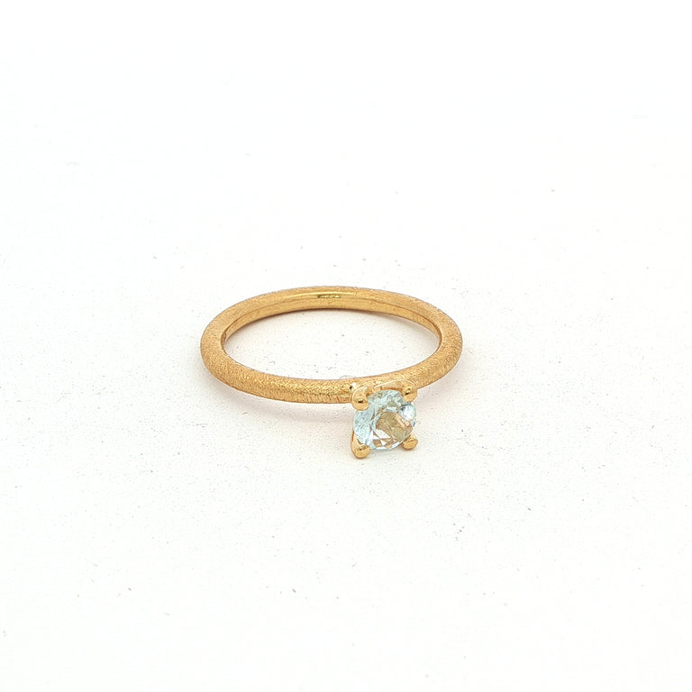 Ring MOONEL mit Blau Topas
