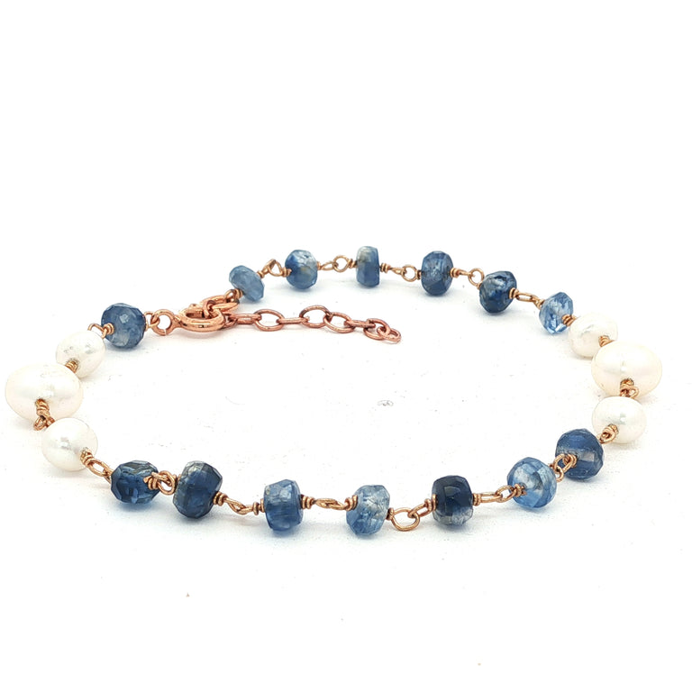 Armkette ROSARY mit Perlen und Iolith