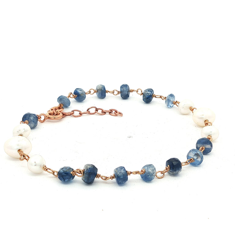 Armkette ROSARY mit Perlen und Iolith