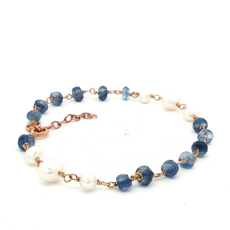 Armkette ROSARY mit Perlen und Iolith