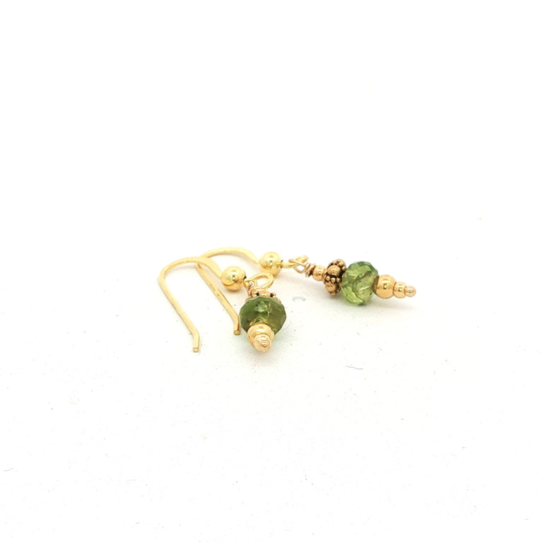 Ohrringe mit Peridot 5 mm