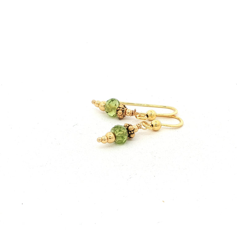 Ohrringe mit Peridot 5 mm