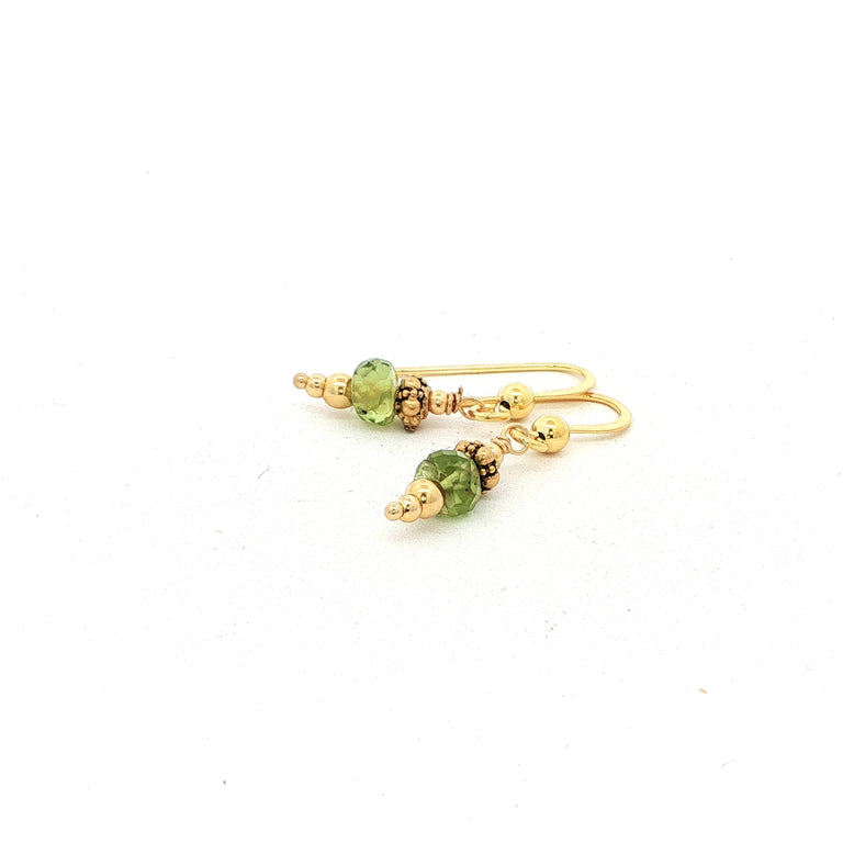 Ohrringe mit Peridot 5 mm
