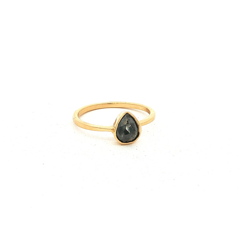 Unikate Ring Gelb 9 Karat Gold mit Salt & Pepper Diamant