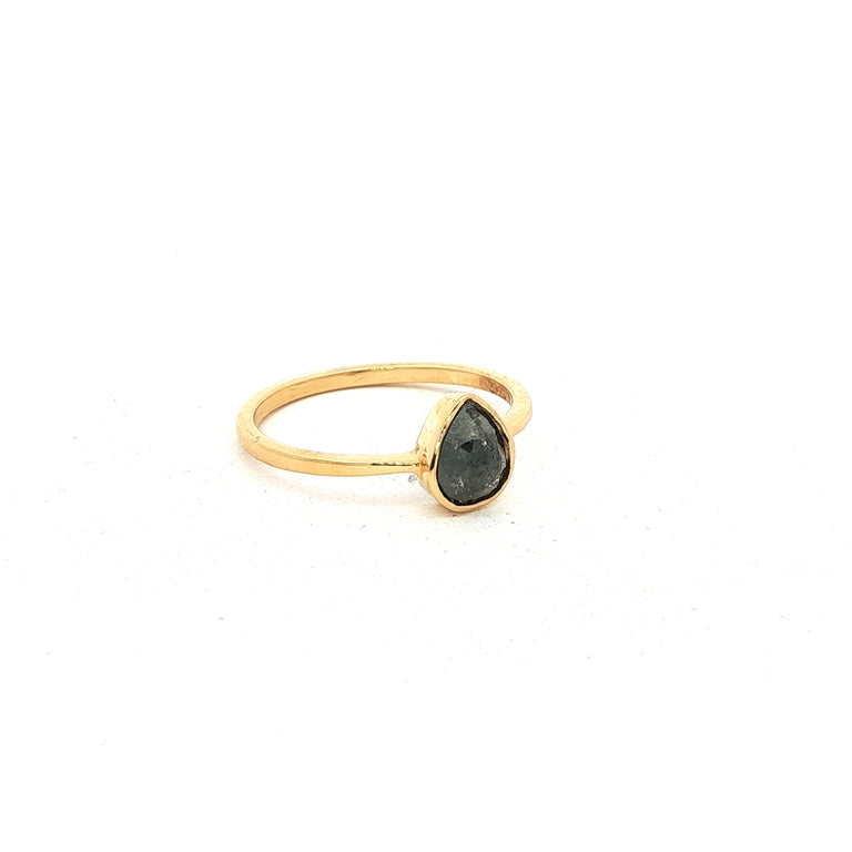 Unikate Ring Gelb 9 Karat Gold mit Salt & Pepper Diamant