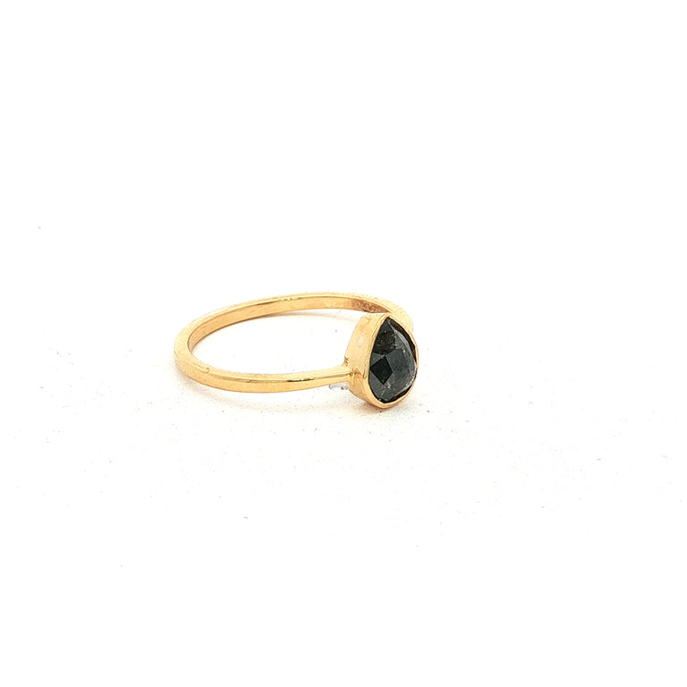 Unikate Ring Gelb 9 Karat Gold mit Salt & Pepper Diamant