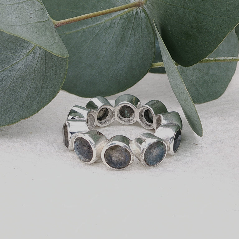 Ring OCTAVE mit Labradorit