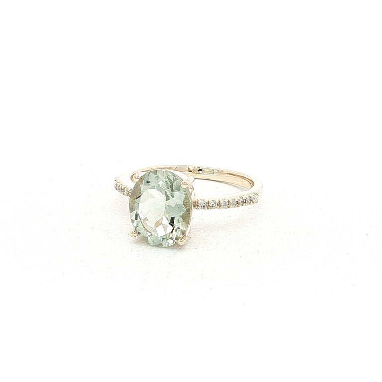 Ring ELLA  mit Diamanten und grünem Amethyst 9 Karat Gold