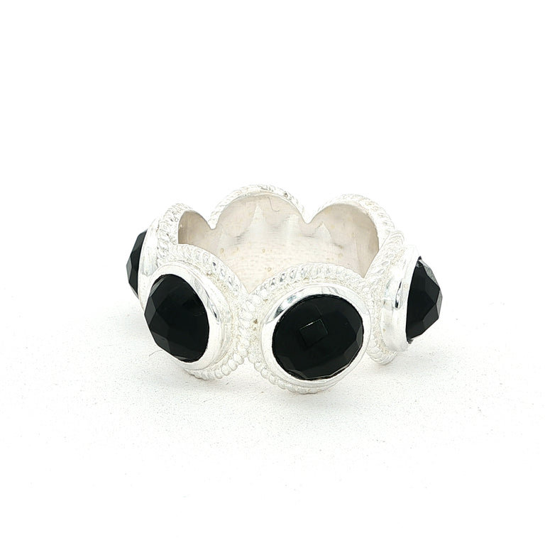 Ring BARBARA 8 mm mit Onyx