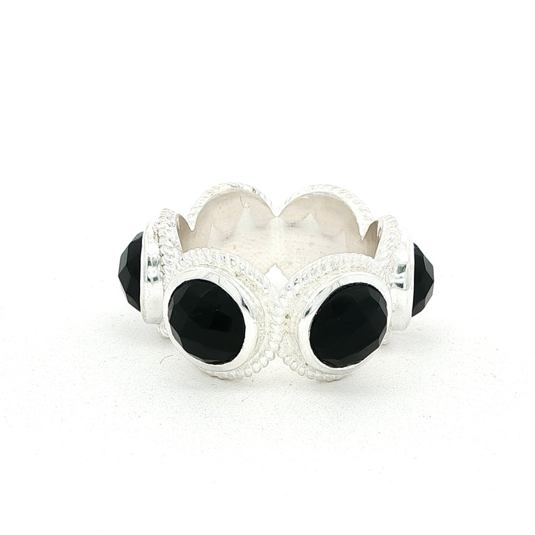 Ring BARBARA 8 mm mit Onyx