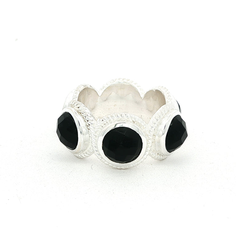 Ring BARBARA 8 mm mit Onyx
