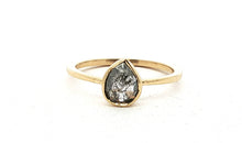 Unikate Ring Gelb 9 Karat Gold mit Salt & Pepper Diamant