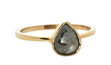 Unikate Ring Gelb 9 Karat Gold mit Salt & Pepper Diamant 7X8 mm