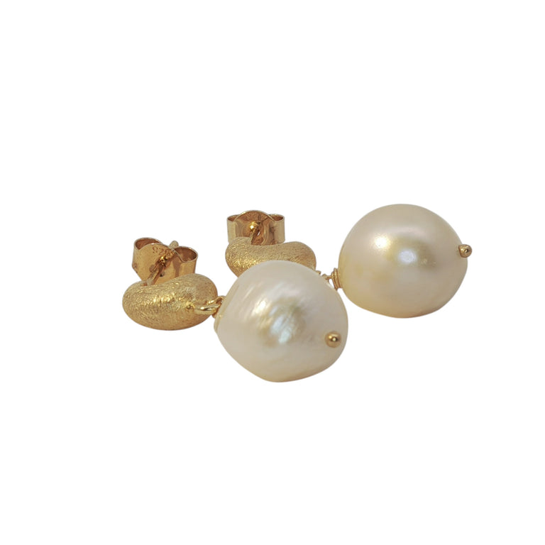 Creolen Agnes mit Barock Perlen