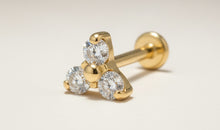 Titan G23 Piercing mit 3 Zirkonia 2 mm – 1.0 mm / 8 mm