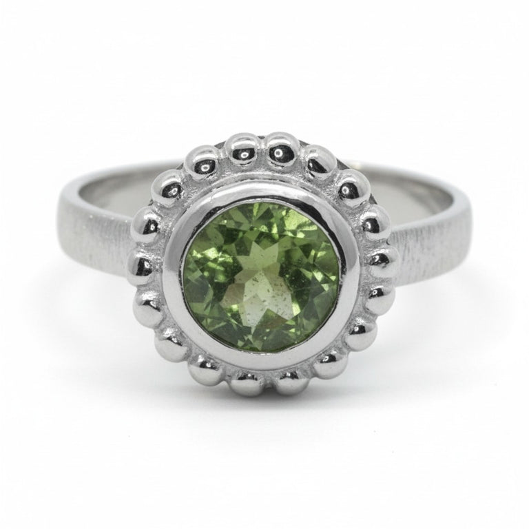 Ring Orbis mit Peridot