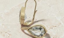 SERENAH Ohrhänger mit grünem Amethyst