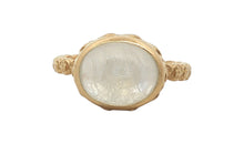 Mondstein Ring Oval 9×11 mm – Floral