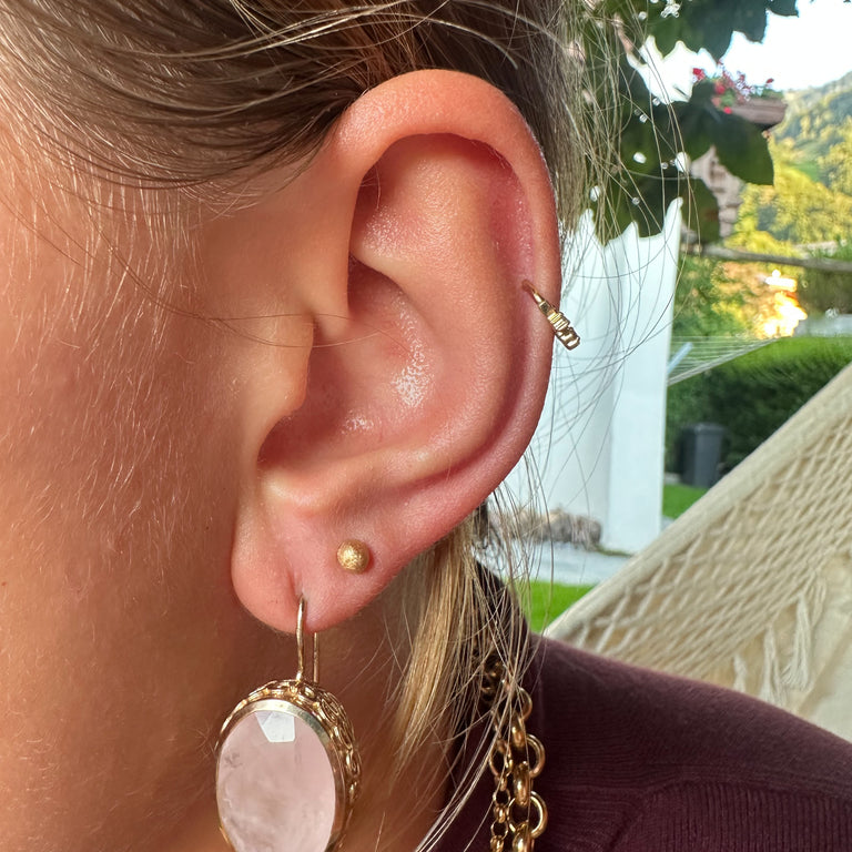 Ovale Ohrringe mit Rosenquarz