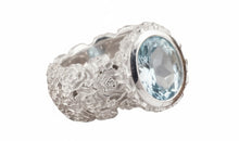 Ring LOTTA Blautopas | Statement Ring mit Rosenmuster