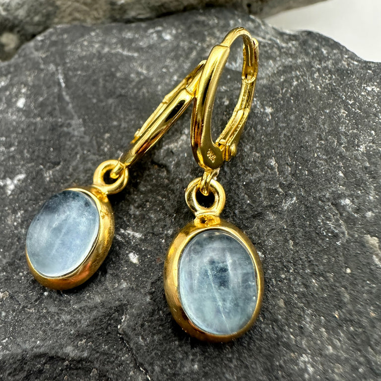 Creolen mit  Aquamarin Charms gelbvergoldet