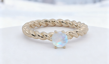Verlobungsring TWIST – Mondstein Solitär | 925 Silber
