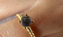 Ring TWIST mit Labradorite