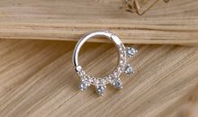Clicker Dhelia mit Diamant und Blau Topas