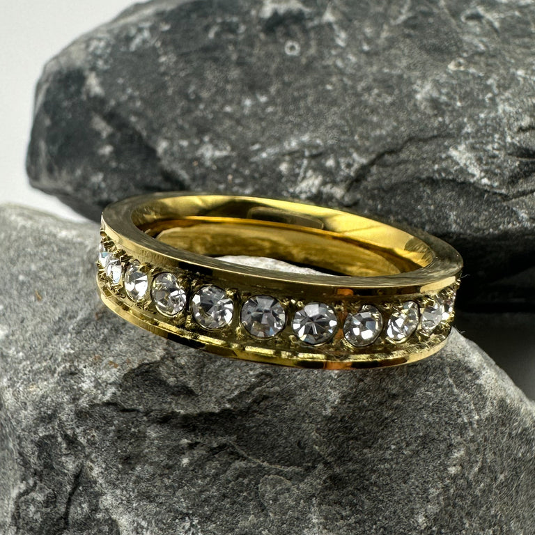 5 mm breiter Edelstahl Ring mit Zirkonia gelbvergoldet