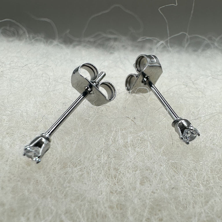 Ohrstecker 2 mm Edelstahl