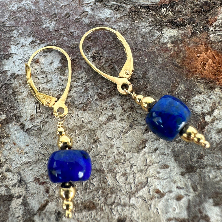 Ohrringe mit Lapislazuli
