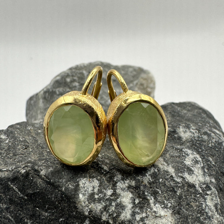 Ohrringe ERINA mit Prehnit 10 X 14 mm