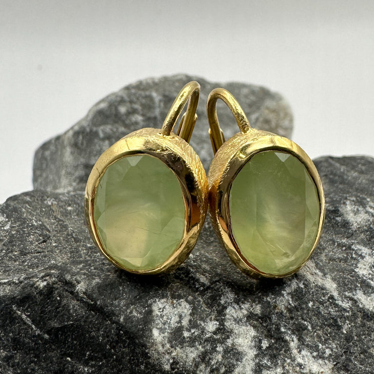 Ohrringe ERINA mit Prehnit 10 X 14 mm