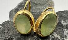 Ohrringe ERINA mit Prehnit 10 X 14 mm