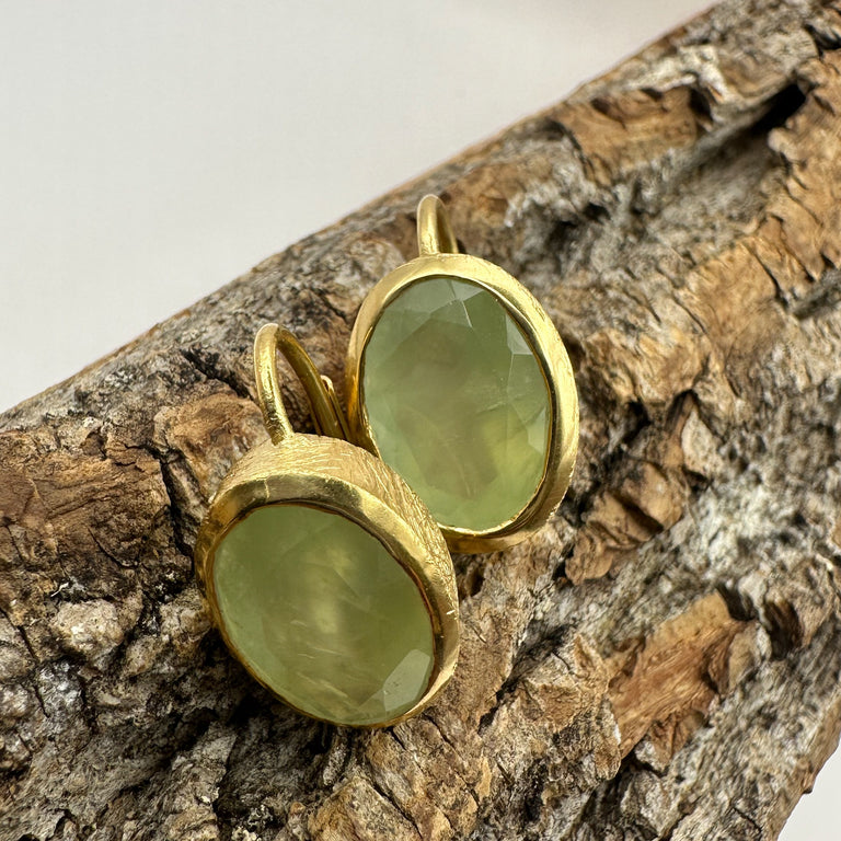 Ohrringe ERINA mit Prehnit 10 X 14 mm