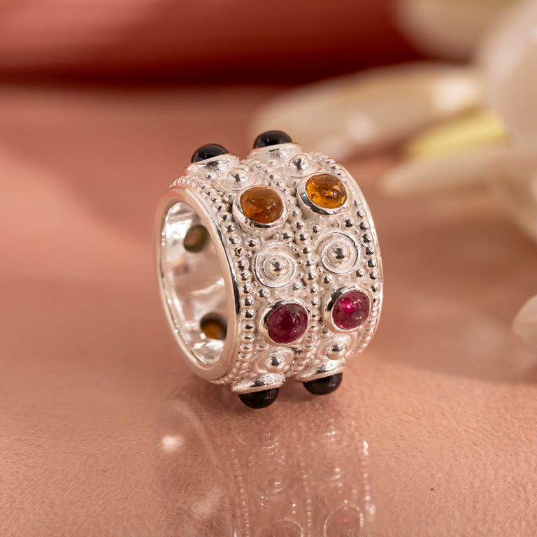 Ring ORNAMENTUM mit Multiturmalin