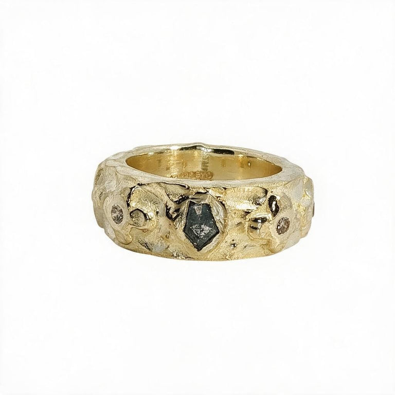 Unikat Ring mit Salt & Pepper Diamond | By Olga Ribler