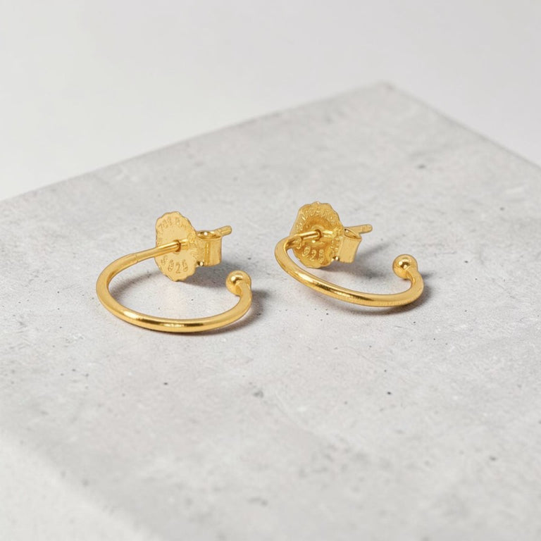 Extra leichte Halbcreolen EMELINA 10 mm