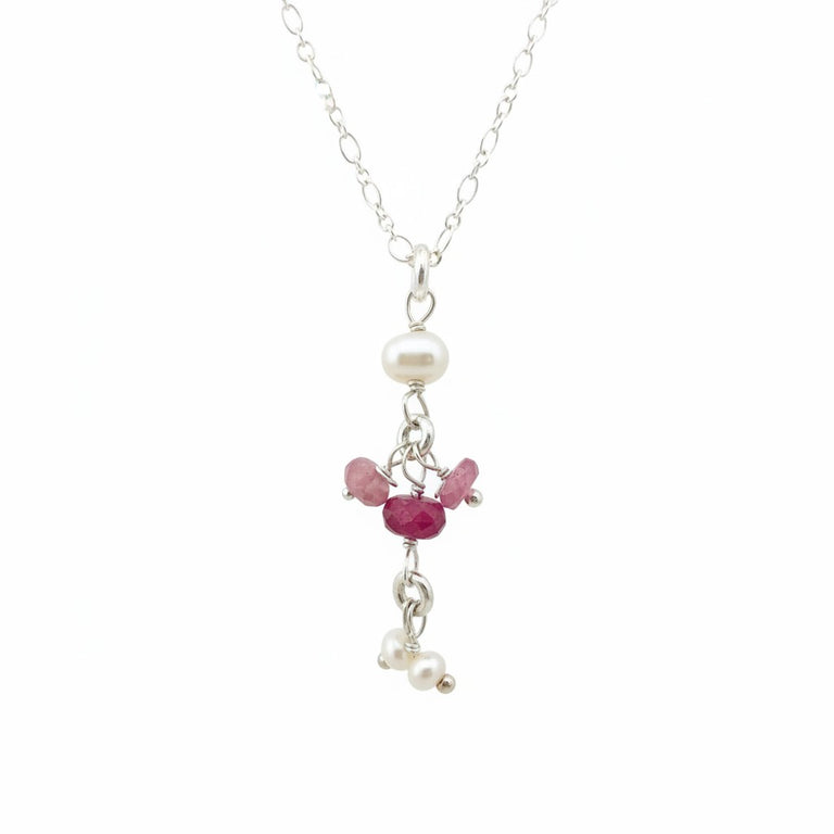 Feine Y-Kette mit Rosturmalin und Perlen – elegant & filigran