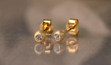 Ohrstecker MATILDE mit 2.5 mm Diamanten