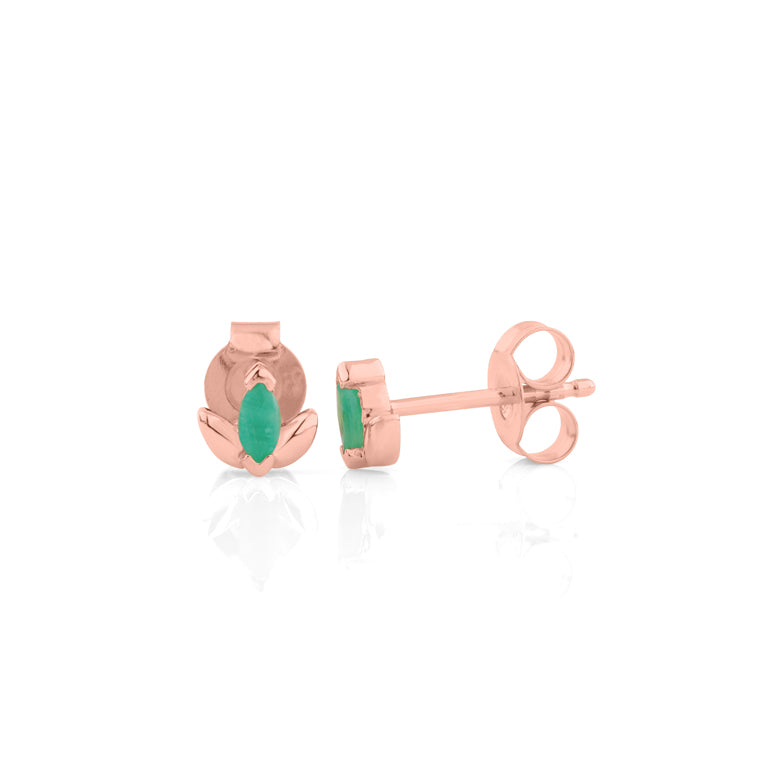 Mini Lotus Ohrstecker mit Smaragd 2x4 mm – Gold & Silber