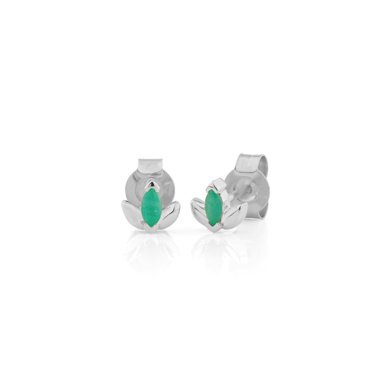 Mini Lotus Ohrstecker mit Smaragd 2x4 mm – Gold & Silber