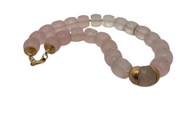 Statement-Collier aus Rosenquarz