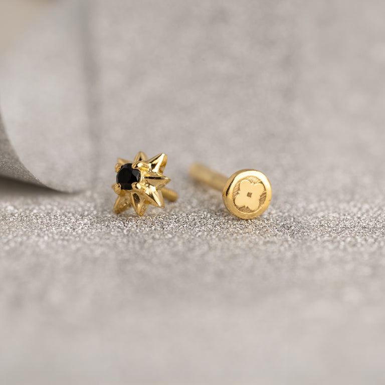 Piercing EMILIA mit Spinel