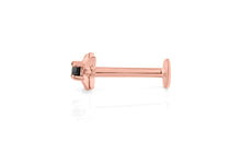 Piercing EMILIA mit Spinel