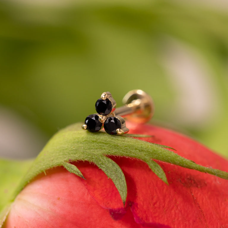 Piercing TRINITY  mit ONYX 2 mm