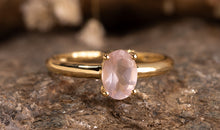Ring ANTONIA mit 5 X 7 mm Rosenquarz